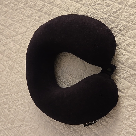 Sharper Image Travel Pillow - Picture 5 of 7